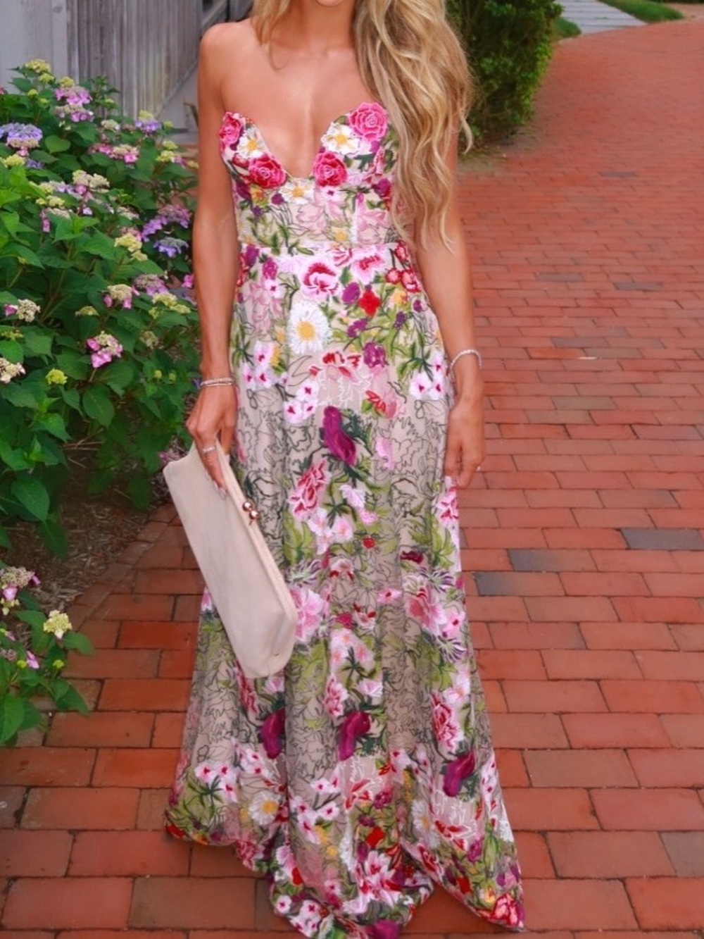 ELLIATT FLORA GOWN nude multi floral SIZE XS - Picture 2 of 3